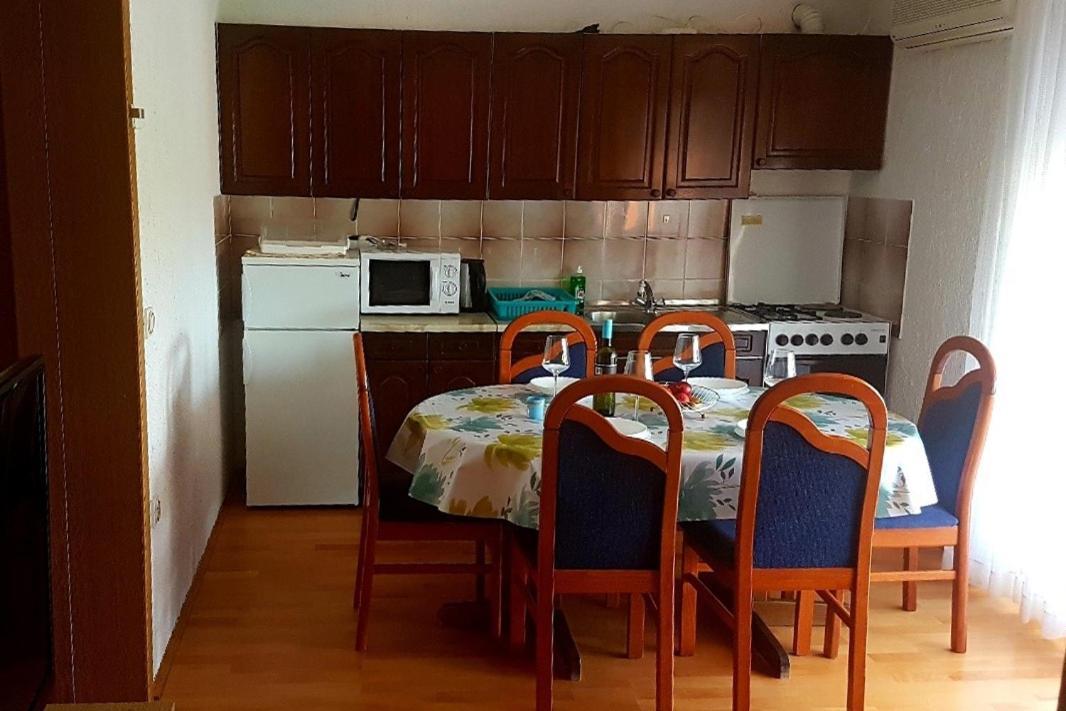 Apartments For Families With Children Lopar, Rab - 10402 Экстерьер фото