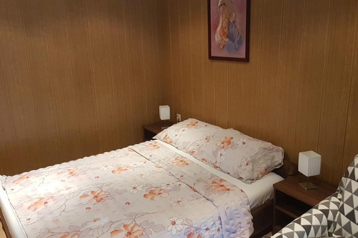 Apartments For Families With Children Lopar, Rab - 10402 Номер фото